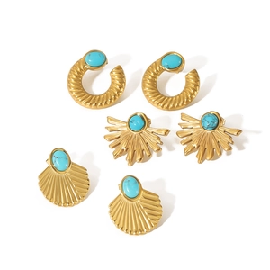 Vintage style 18K gold plated stainless steel earring set with turquoise stones