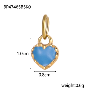 Macro detail of sky blue heart pendant showing 1.0cm by 0.8cm dimensions and 0.6g weight