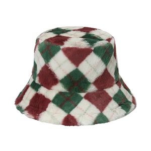 Cappello da pescatore in ecopelliccia di coniglio con motivo a rombi rosso e verde