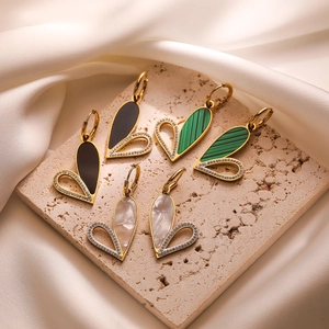 Orecchini A Cuore Asimmetrici Placcati Oro Acciaio Inossidabile Zircone Gioielli Vintage Donna
