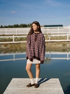 Pull tricoté vintage à motif géométrique pour femme avec col à boutons et manches