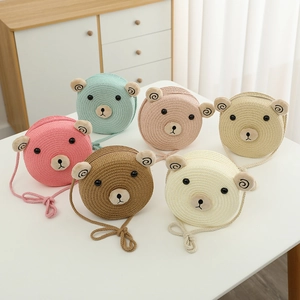 Sacs à bandoulière mignons en paille en forme d'ours pour enfants en six couleurs