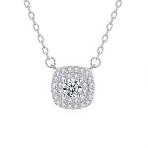Klassische S925 Silber Moissanit Anhänger Halskette mit doppelter Pavé-Diamantfassung