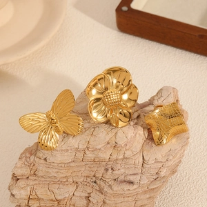 18k gold plated stainless steel ring set with butterfly and flower designs