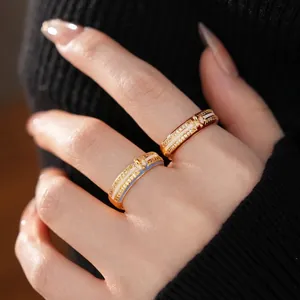 Exquisite 18k gold plated enamel ring set with cubic zirconia and vintage court style