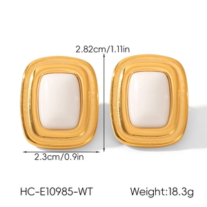 Detailed dimensions of gold square earrings with white inlay showing height and weight