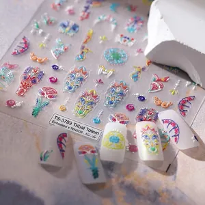 3D-reliëf nagelstickers met tribale totem en geometrische patronen op steentextuur