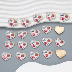 Detailed collection of 18 heart-shaped enamel jewelry charms for DIY creative accessory making