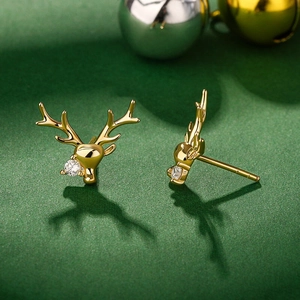 Boucles d'oreilles renne dorées avec pierres en zircon pour un look de Noël festif