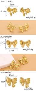 Detailed size and weight specs for golden bow earrings in 14K vacuum plated steel