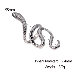 Detailed size chart showing length and diameter of the silver snake-shaped wrap ring