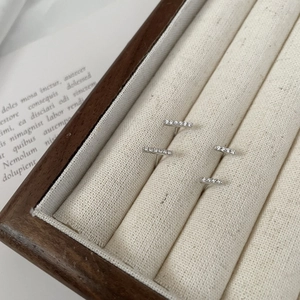 Minimalist 925 Sterling Silver Bar Stud Earrings Micro Inlaid Rhinestone Small Elegant Tiny T-Shaped Earring For Women Jewelry