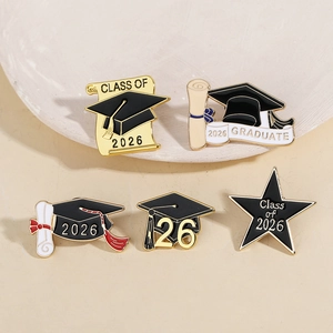 Zinc alloy 2026 graduation cap and scroll enamel brooch pin set for students