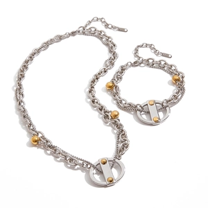 Ensemble de bijoux en acier argenté et doré avec chaînes doubles et fermoir en T