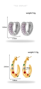Detailed view of stainless steel C-shaped earrings with product weight and dimensions