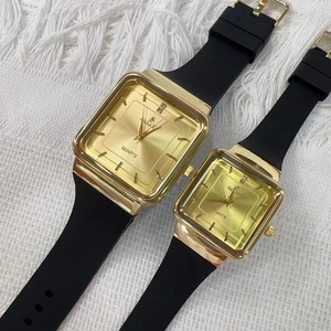 Quadratische Gold Quarz Paar Uhr Minimalistisches Silikonarmband Wasserdichte Elegante Armbanduhr Für Herren Damen Dating Mode Schmuck