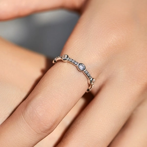 Elegant s925 silver eternity ring with sparkling row of diamonds for women