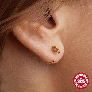 Creative S925 sterling silver snake C-shaped ear hook earrings with gold plating