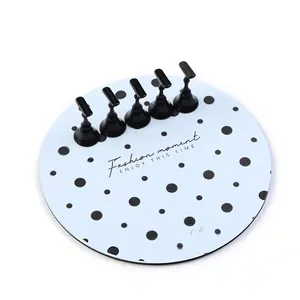 Set per esposizione nail art con base rotonda multifunzionale e cinque supporti neri