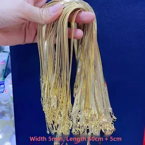 Detailed view of 5mm wide 18K gold plated snake chain with 40+5cm extension length