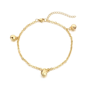 Bracelet de cheville doré en acier inoxydable poli avec clochettes et chaîne réglable