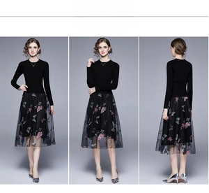 Vista tripla del set abito in maglia e gonna in tulle con ricamo a farfalla