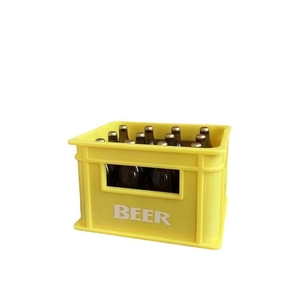Kreativer Bierkasten-Kühlschrankmagnet und Flaschenöffner mit realistischen Mini-Flaschen