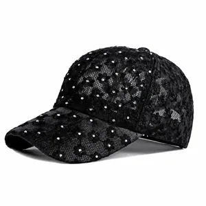 Casquette de baseball en dentelle noire pour femme avec broderie florale et strass brillants