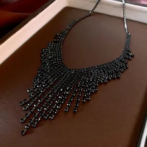 Rhinestone Tassel Necklace Alloy Gun Black Luxury Vintage Shimmering Collarbone Chain Statement For Women Party Jewelry