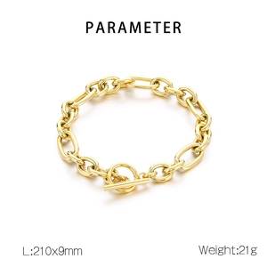 Detail eines goldfarbenen O-Kettenarmbands mit OT-Verschluss und Maßen L:210x9mm