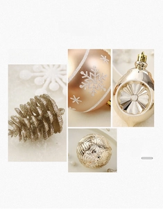 Détails d'ornements de Noël en or champagne avec texture flocon et fini pailleté