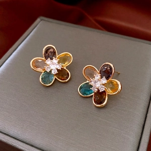 Orecchini a fiore vintage placcati in oro con petali in cristallo di zircone colorato