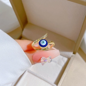 Bague ajustable plaqué or œil grec avec émail bleu et détails en zircon brillant