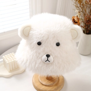 Bob d'hiver en fausse fourrure blanche avec oreilles d'ours et broderie mignonne