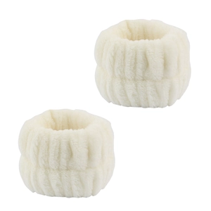 Pair of absorbent white microfiber wristbands for washing face and preventing splashes