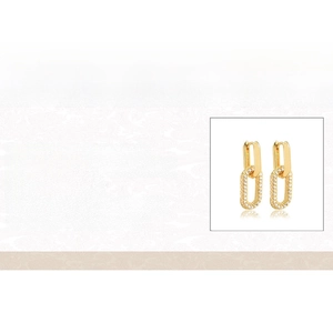 Detailed infographic showing 925 sterling silver hoop earrings with product specifications