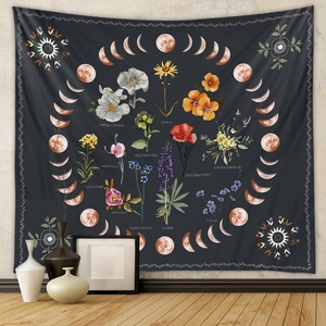 Böhmischer Wandteppich mit Mondphasen und Blumen auf dunkelgrauem Hintergrund für Wohnkultur