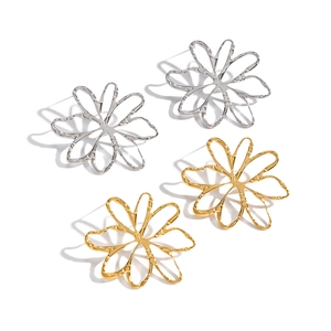 Hollow flower studs in 18K gold and silver stainless steel minimalist fashion earrings