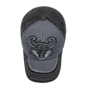 Casquette de baseball en denim délavé vintage avec broderie tête de taureau et coutures