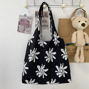 Floral print black canvas tote bag with large capacity for travel and daily use