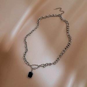 Black Square Pendant Necklace Stainless Steel Rhinestone Geometric Clavicle Chain Minimalist Elegant Jewelry For Women