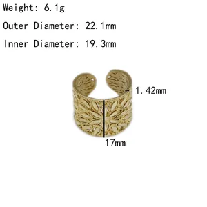 Detail of hollow floral wide ring with dimensions 17mm height and 6.1g weight