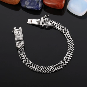 Bracelet rétro double chaîne en acier inoxydable avec fermoir à symbole vintage