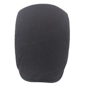 Classic black cotton flat cap for men, lightweight golf ivy hat with solid color design