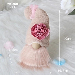 Pink Valentine gnome plush with dimensions 40cm height and 76g weight detail view