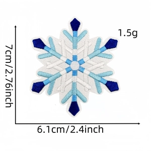 Detail view of snowflake embroidery patch with exact dimensions and weight measurements