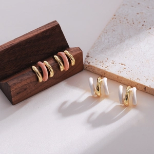 French vintage C-shaped gold hoop earrings with colorful enamel dripping oil finish