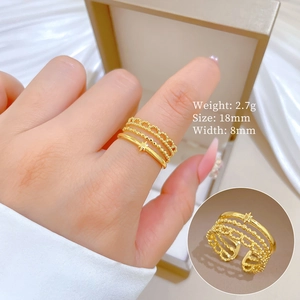 Anillo Regolabile Multistrato In Ottone Placcato Oro Con Elemento Stella Polare Stile Minimalista Per Donna