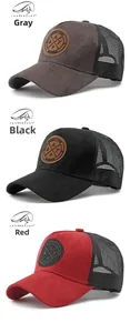 Drei Farben Mesh-Basecaps in Grau, Schwarz, Rot mit Enjoy Life Leder-Patch-Detail