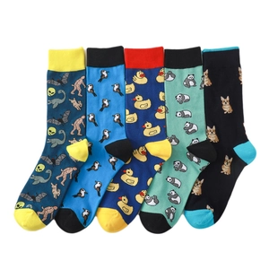 Lot de cinq paires de chaussettes en coton avec divers motifs d'animaux cartoon